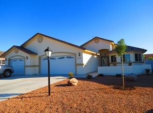 4226 E Medicine Bend Rd, Kingman, AZ 86401