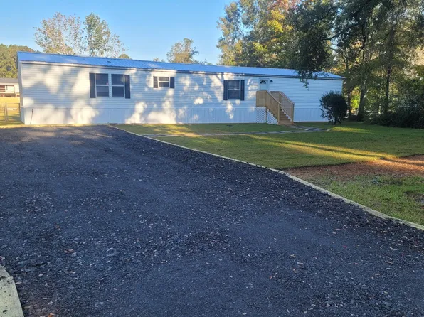 249 Lake Dr, Summerville, SC 29483