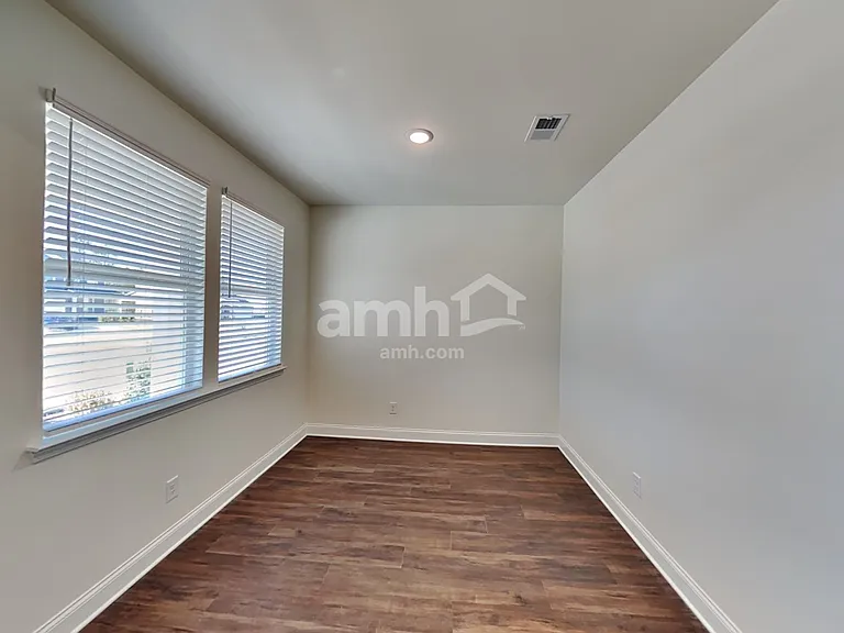 76 Pecan Dr — Photo 10