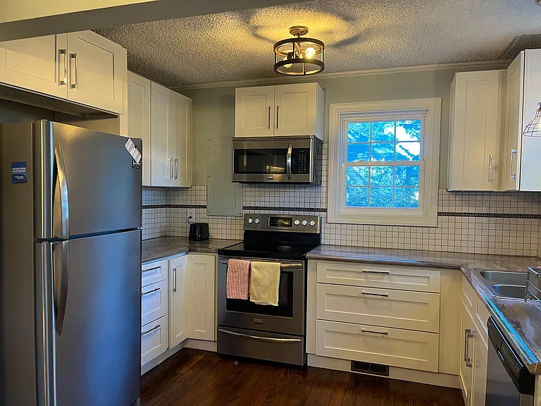 1032 Horseshoe Dr — Photo 9