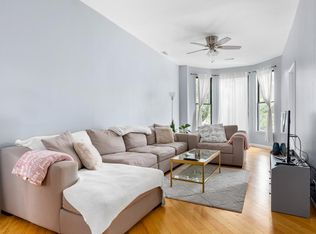 1152 W Taylor St APT 3F, Chicago, IL 60607