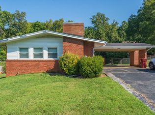903 Crocus St, Johnson City, TN 37601