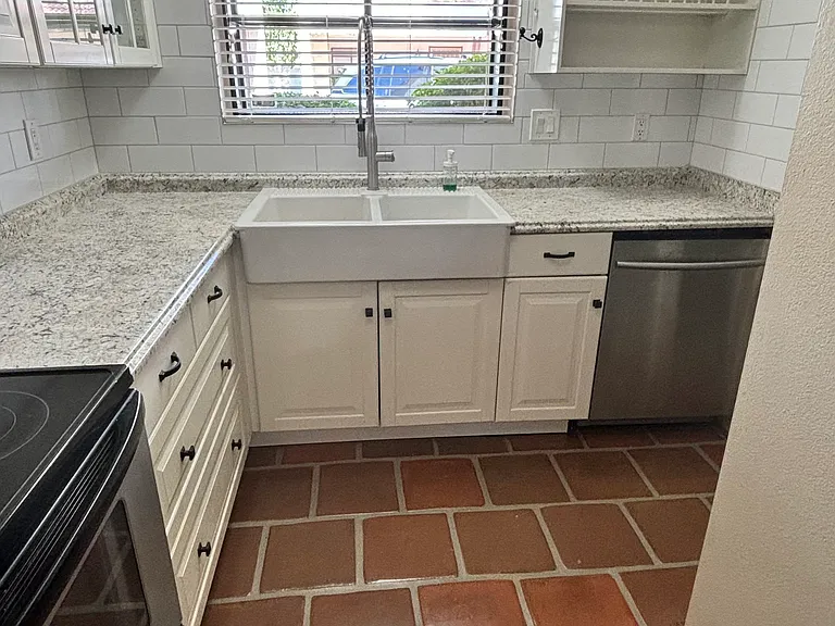 7023 E 4th St #102 — Photo 3