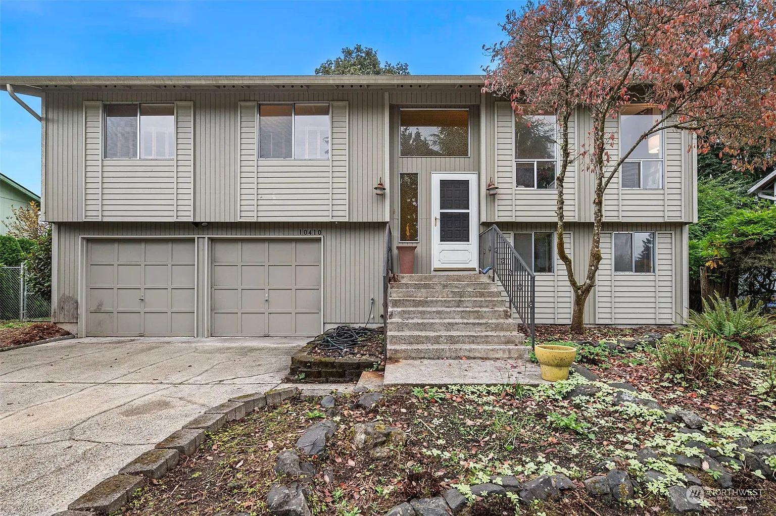 10410 99th Street SW photo 1