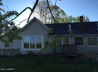 2313 W Fleck Rd, Six Lakes, MI 48886