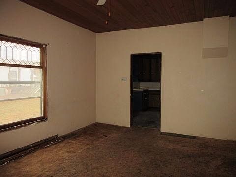 2nd image of 207 N 7th St