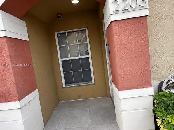 13447 SW 154th St APT 2203, Miami, FL 33177