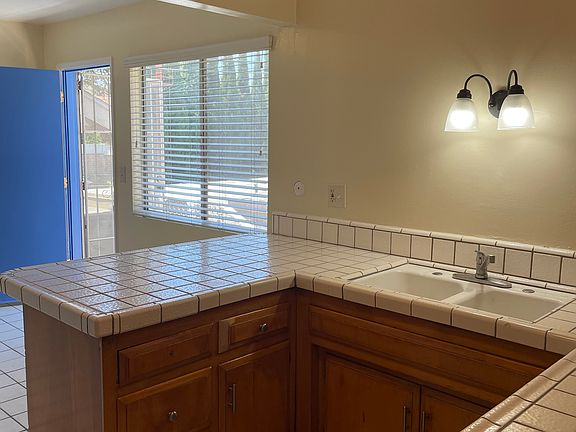 5th image of 1204 N Park Western Dr APT 1