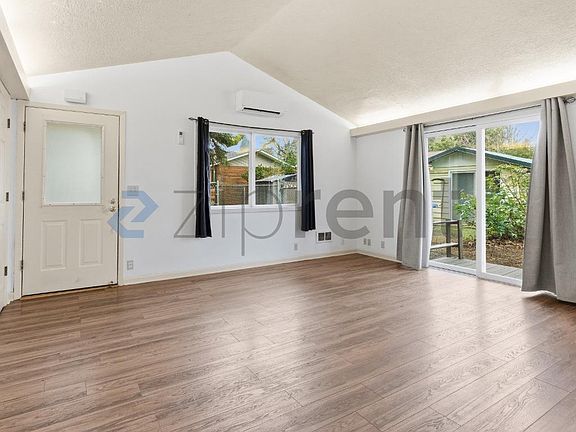 5th image of 1865 Brookside Ave NW