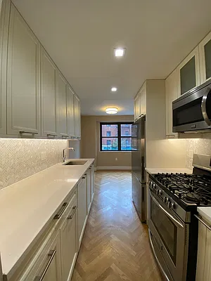 Rented by UES Management | media 2
