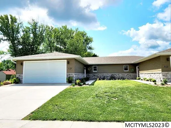 203 Sterling Dr, Manly, IA 50456
