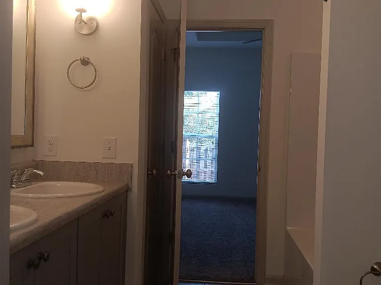 724 Buddy Ct — Photo 28