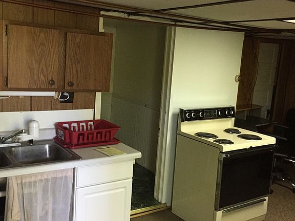 4th image of 801 E Montezuma Ave APT C