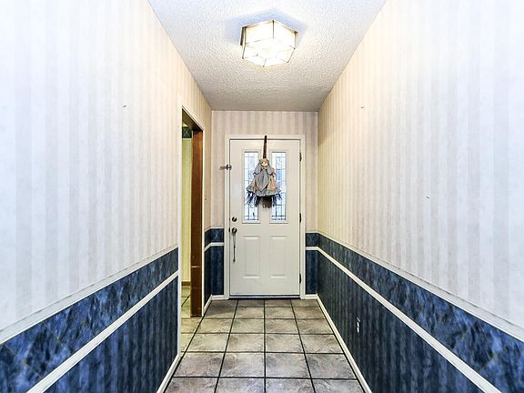 4th image of 8108 Toledo Ave