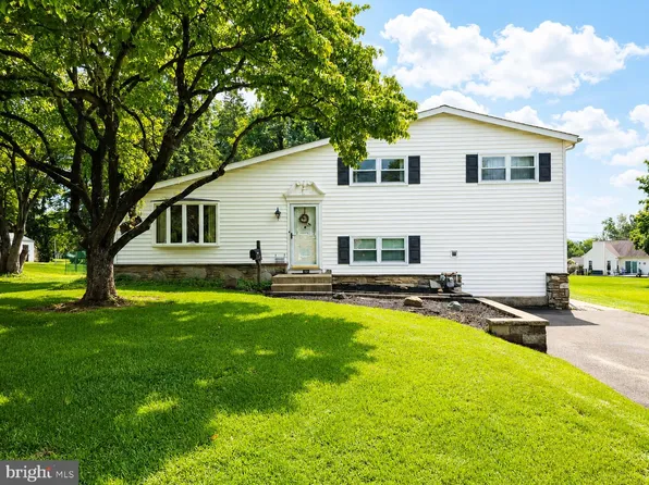 161 Dungan Rd, Southampton, PA 18966