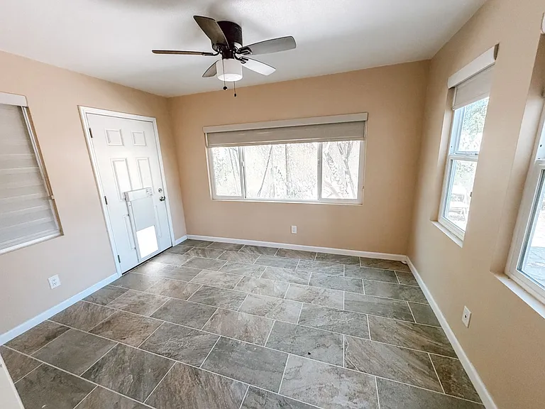 6238 Murdock Way — Photo 24