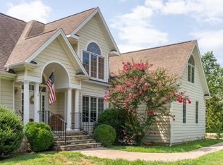 949 Cedar Meadow Dr, Nellysford, VA 22958