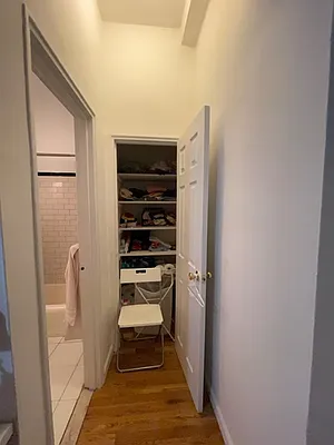 Rented by Cohen Smith Chang LLC | media 10