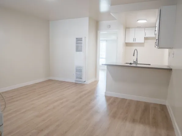 1643 Woodruff Ave, Bellflower, CA