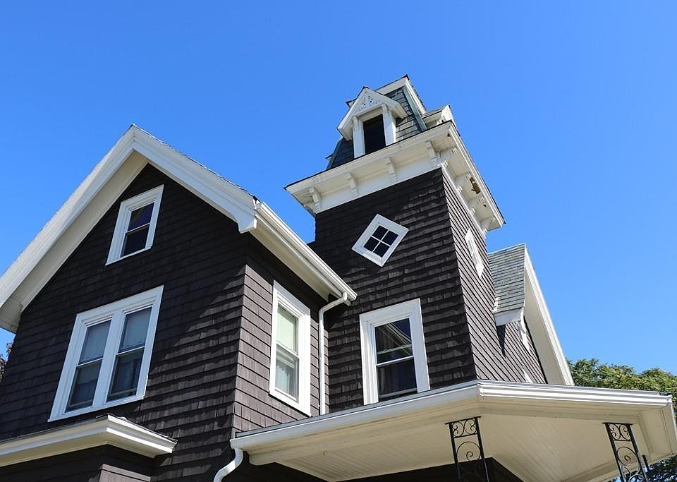 1st image of 233 Winthrop St