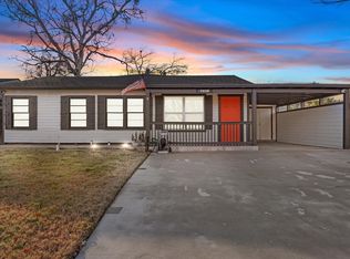 805 NE 23rd St, Grand Prairie, TX