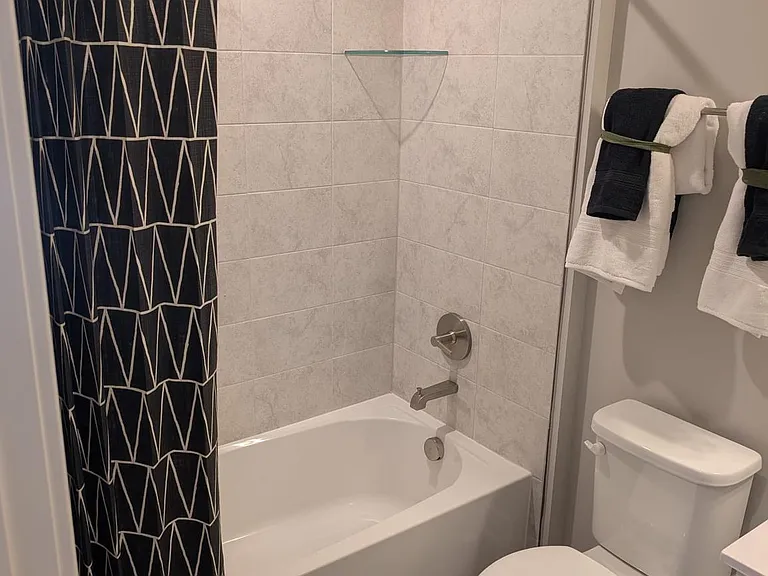 8048 Williamson Blvd — Photo 16