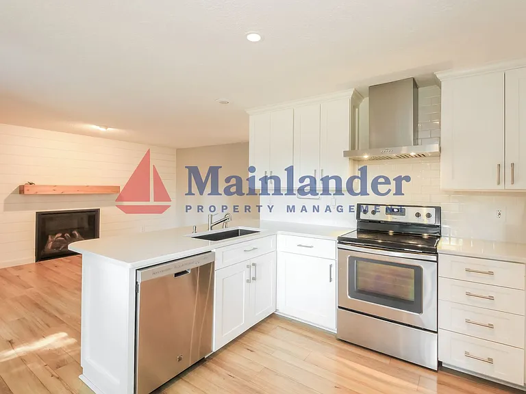 13338 SW Shore Dr — Photo 8