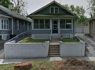 420 S Broadway Ave, Aurora, IL 60505