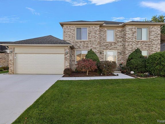2nd image of 46850 Barbara Dr