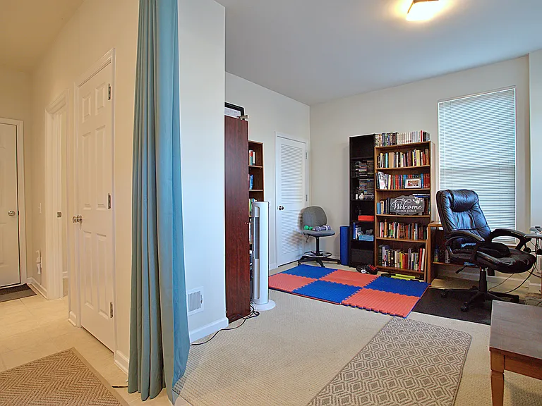9612 Stockwell Ln — Photo 24