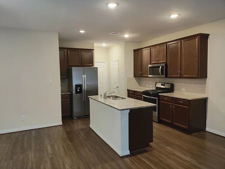 7145 Fannin St — Photo 15