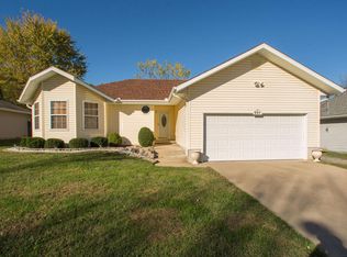 201 W Fox Terrace Cir, Nixa, MO 65714