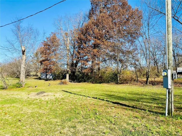 1007 Hickory St, Fredericktown, MO 63645