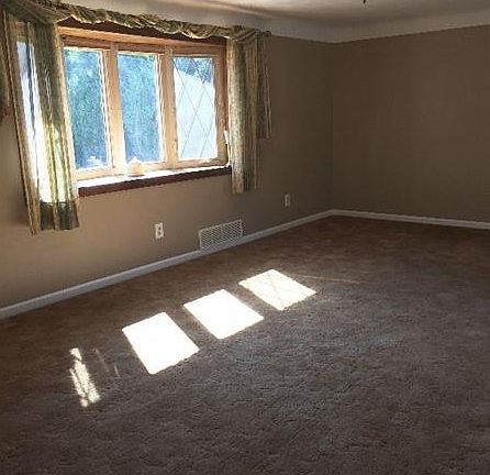 4th image of 1120 Craig Dr