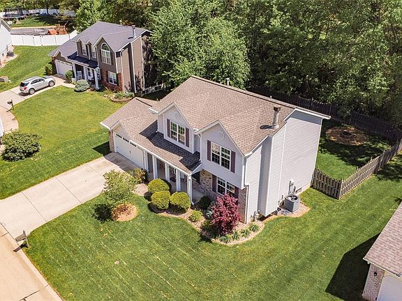 3rd image of 214 Aspen Point