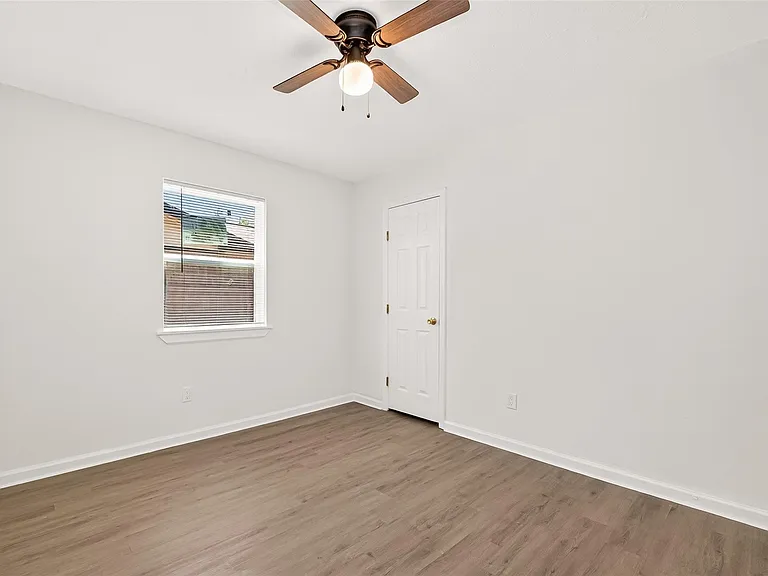 8306 Wayward Rd — Photo 31
