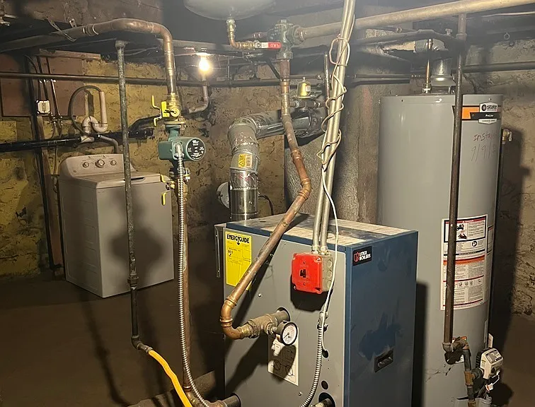 50 W Washington Ave #50 — Photo 5