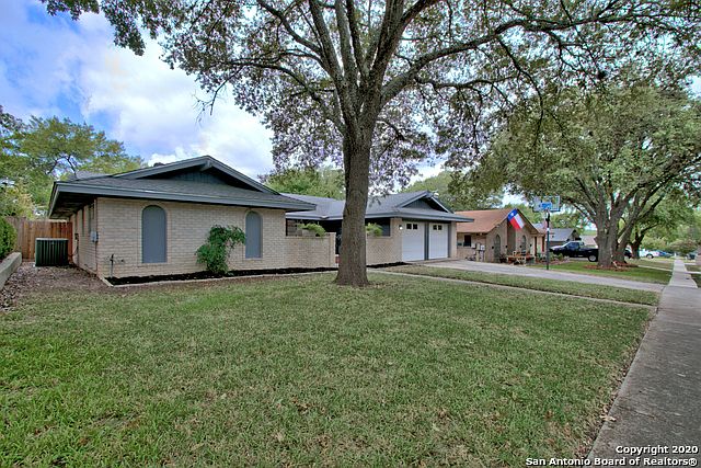 1st image of 4506 Temple Hl