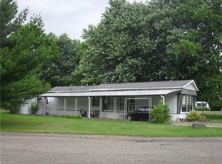 40 Thomas Blvd NW, Massillon, OH 44647