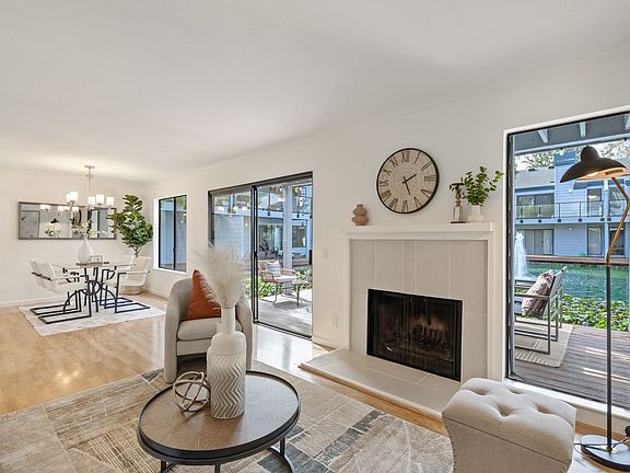 5th image of 905 W Middlefield Rd APT 917