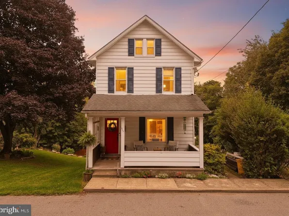 319 N 4th St, Bangor, PA 18013