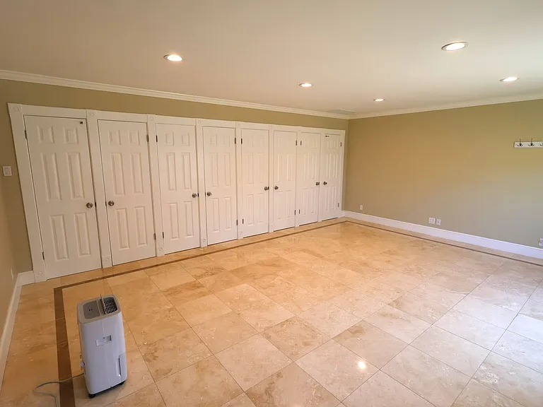 739 W Maple Ave — Photo 6