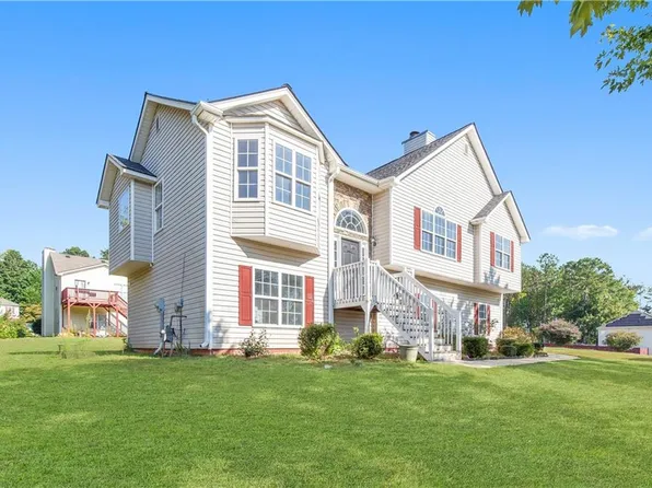 15 Austin Bridge Ct, Douglasville, GA 30134