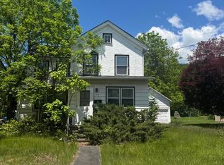 310 7th St, Milford, PA 18337