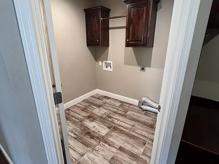 5353 S Twelve Oaks Rd — Photo 11