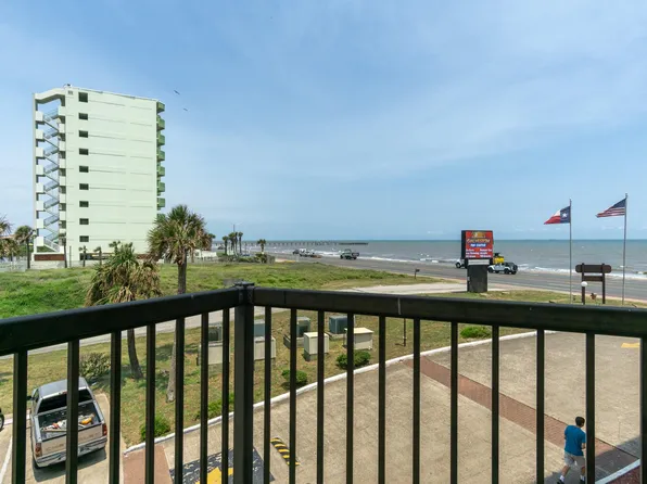 9520 Seawall Blvd APT 206, Galveston, TX 77554