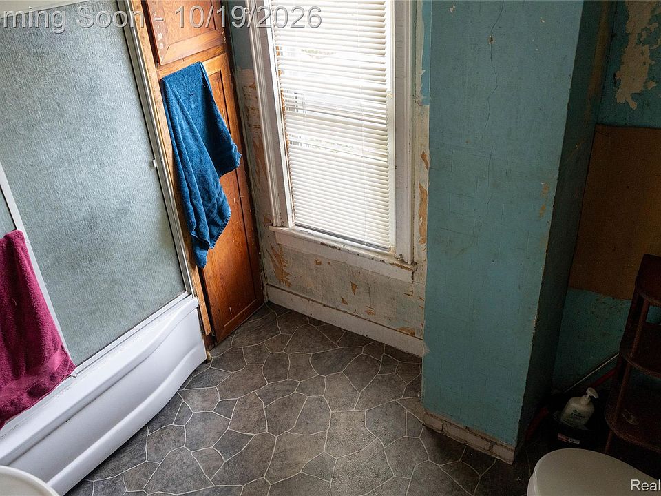 2706 Gratiot Ave, photo 20