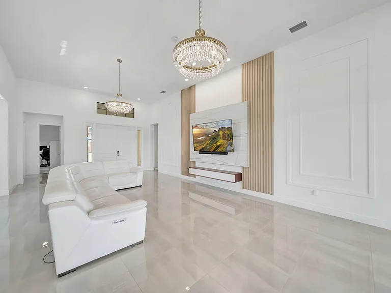 12055 Lake Trail Ln — Photo 13