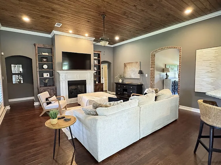 210 Bayou Trace Dr — Photo 19