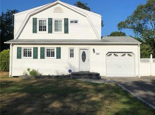 17 Cayuga Ave, South Setauket, NY 11720
